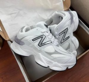 tênis NB
