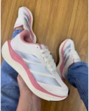 Tênis Adidas